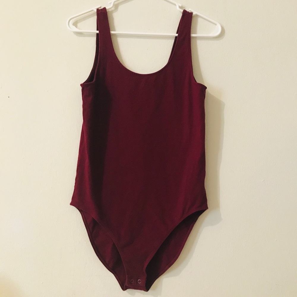 2 for $25 ✨🌼 Red Fitted Stretch Bodysuit Tank Tee